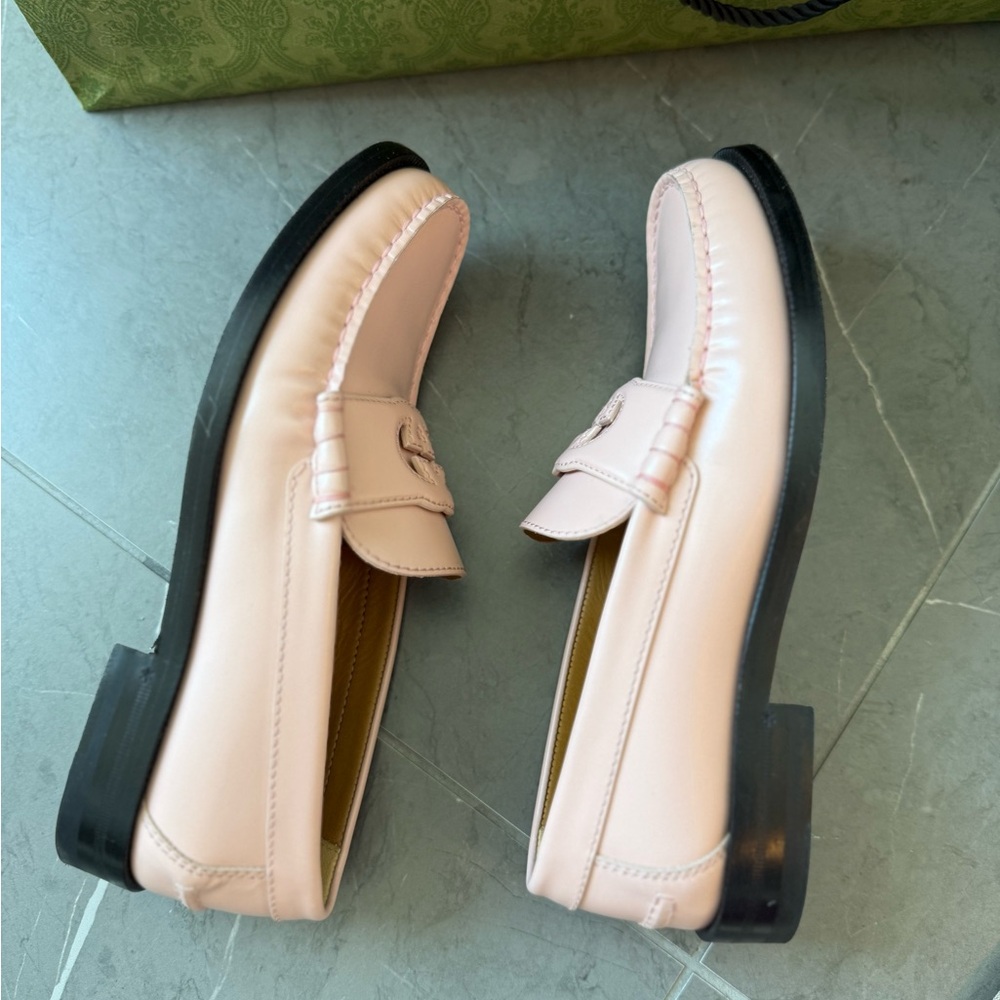 Gucci Interlocking G Perfect Pink Loafers 39 $990 - Picture 15 of 15